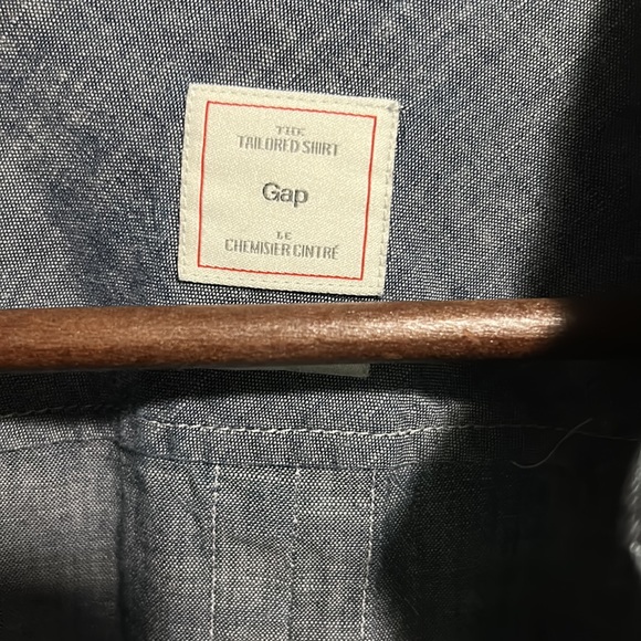 Tailored Gap denim chambray Byron down shirt - Picture 2 of 13